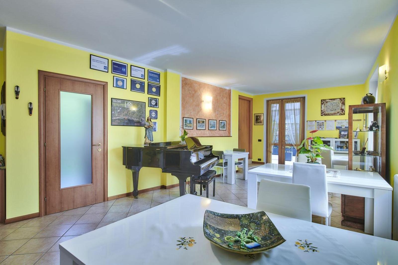 B&B-Foresteria Casa Della Musica Lake Como Манделло-дель-Ларио Экстерьер фото