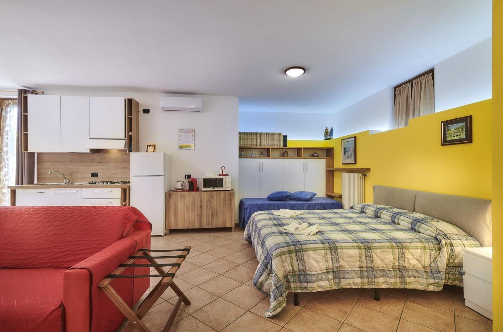B&B-Foresteria Casa Della Musica Lake Como Манделло-дель-Ларио Номер фото